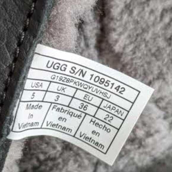 Black/Gray UGG Ladies' Adirondack Tall Boot III - Picture 12 of 14